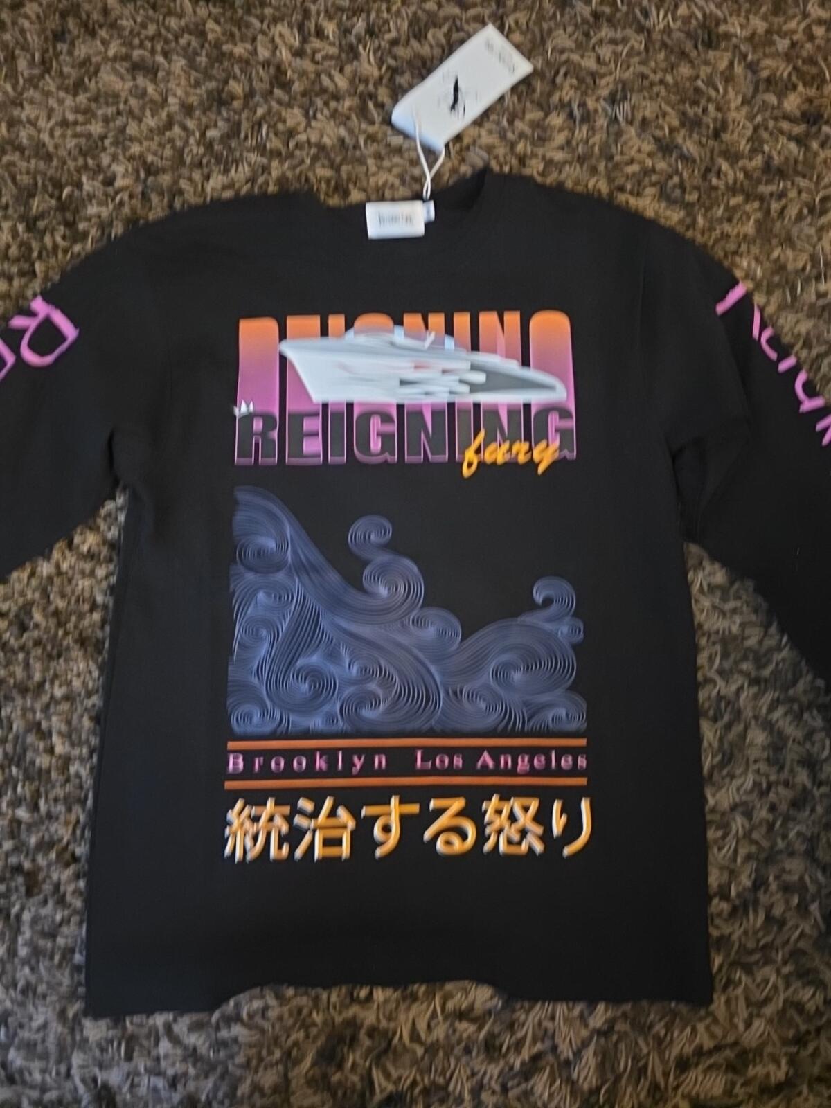 Reigning Fury Men's Black Graphic Print Pullover Hoodie Brooklyn Los Angeles-M