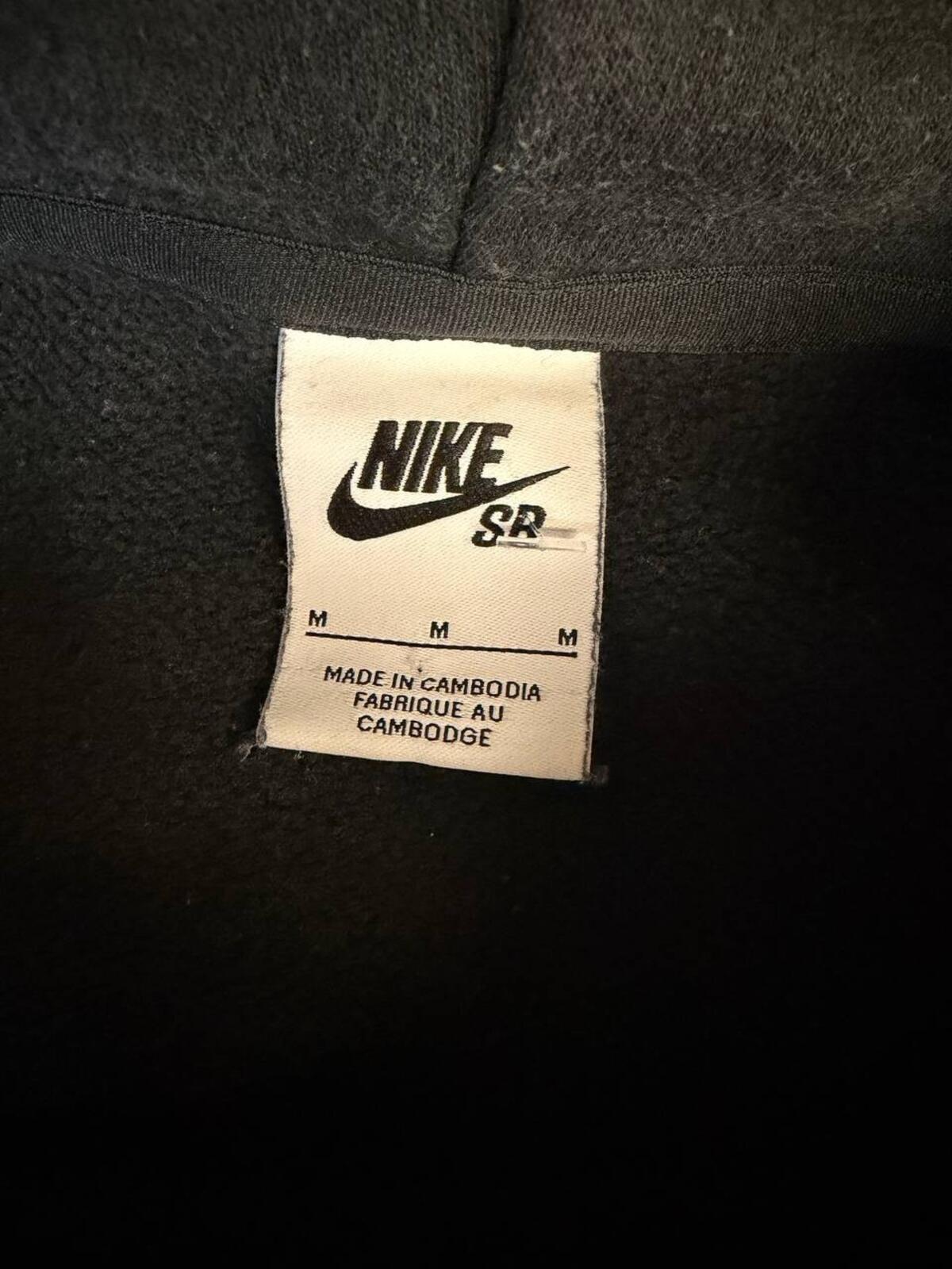 Nike SB Black Pullover Hoodie Medium Skate Y2K Streetwear