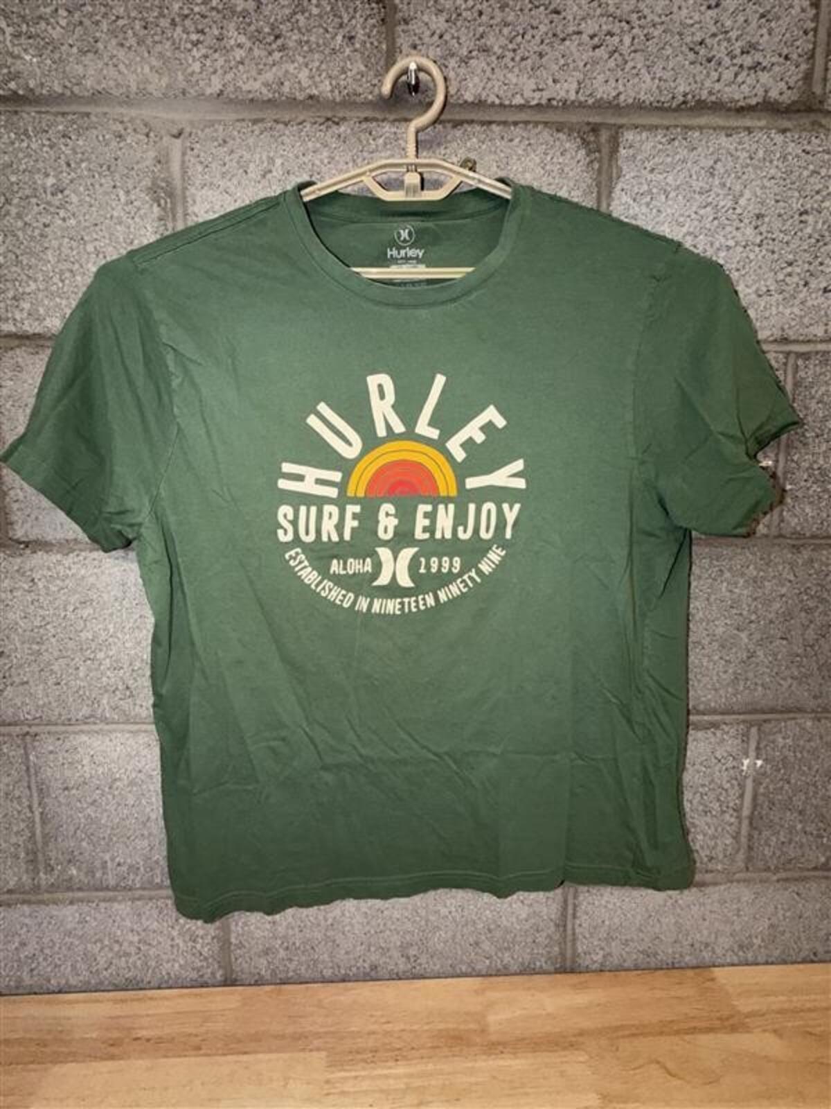 Hurley Surf Enjoy Tee Size 2XL 2010s Green Beach Graphic